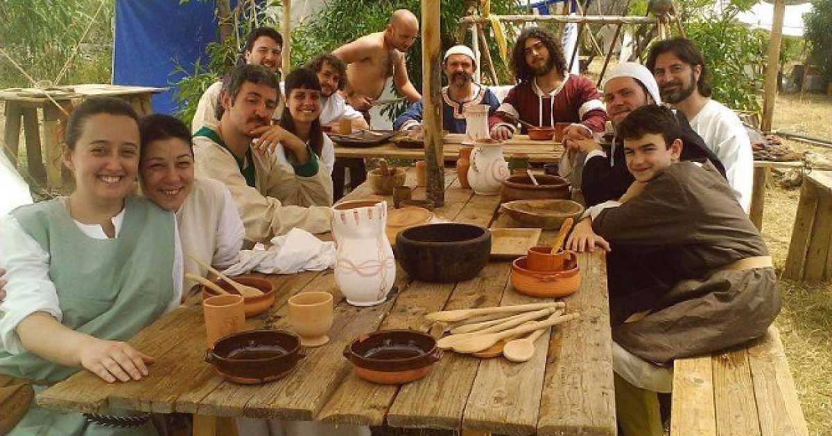 Vin concio, cipollata e cuturidd: quando a tavola va in scena il Medioevo